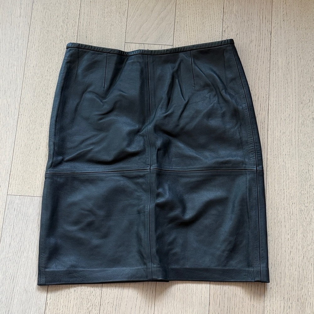 Madewell Leather Skirt, Knee Length, Zipper, Back Slit , Black, Soft And Thick,